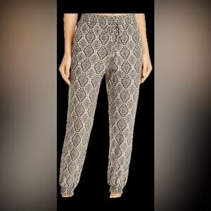 Tommy Bahama Women's Python Jogger Pants  Animal Print Active Casual Size M